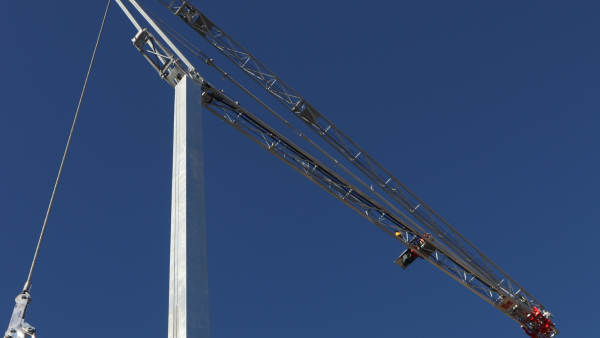 Grúas Sáez - Self Erecting