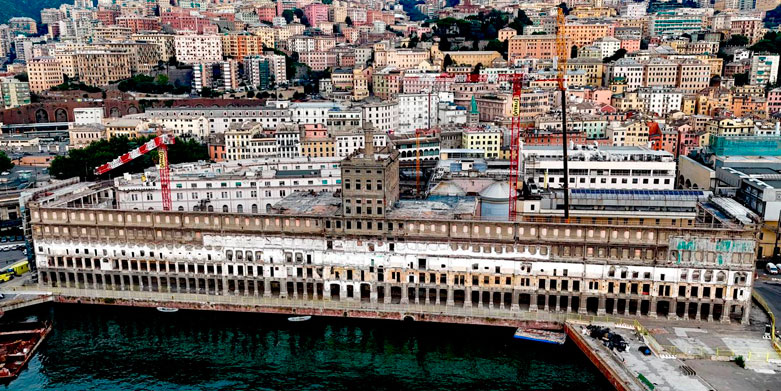 Grúas Sáez participa en la rehabilitación del histórico edificio Hennebique en Génova